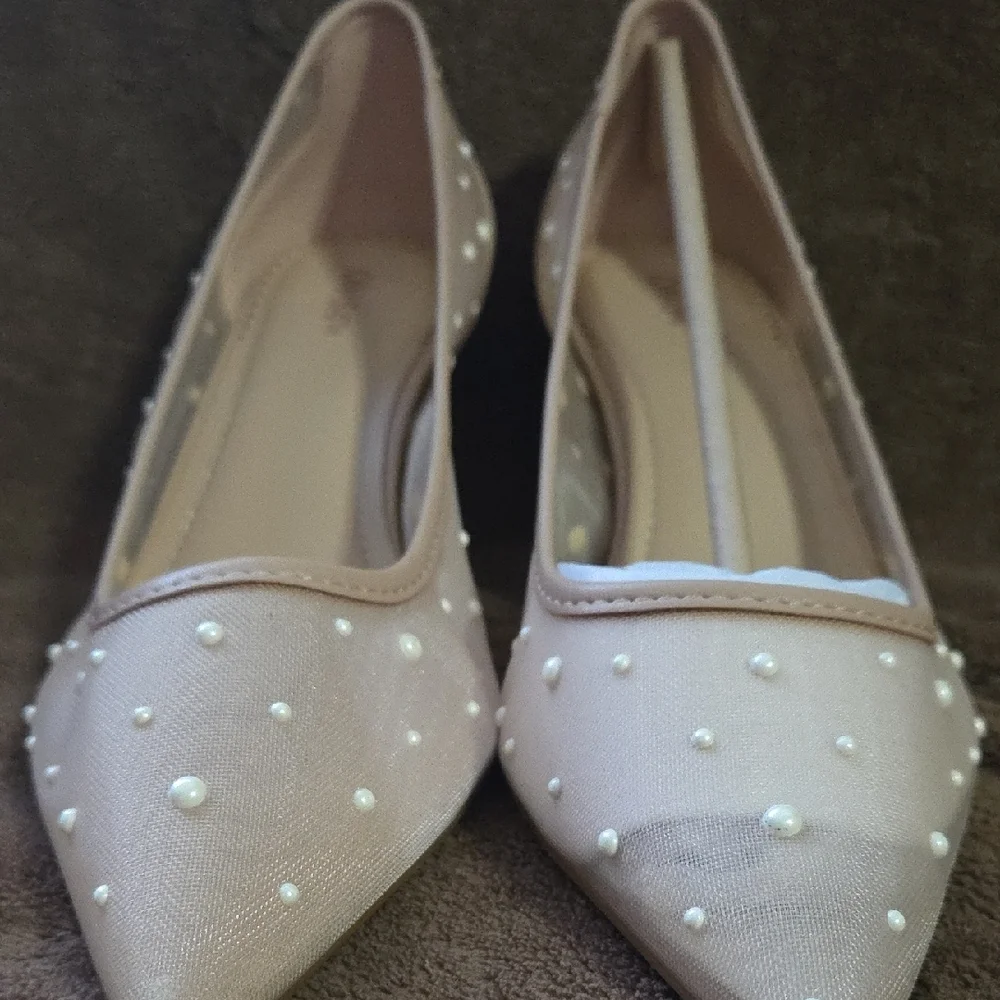 On•34th Women's Tan Heels with Pearl Accents - Picture 5 of 8